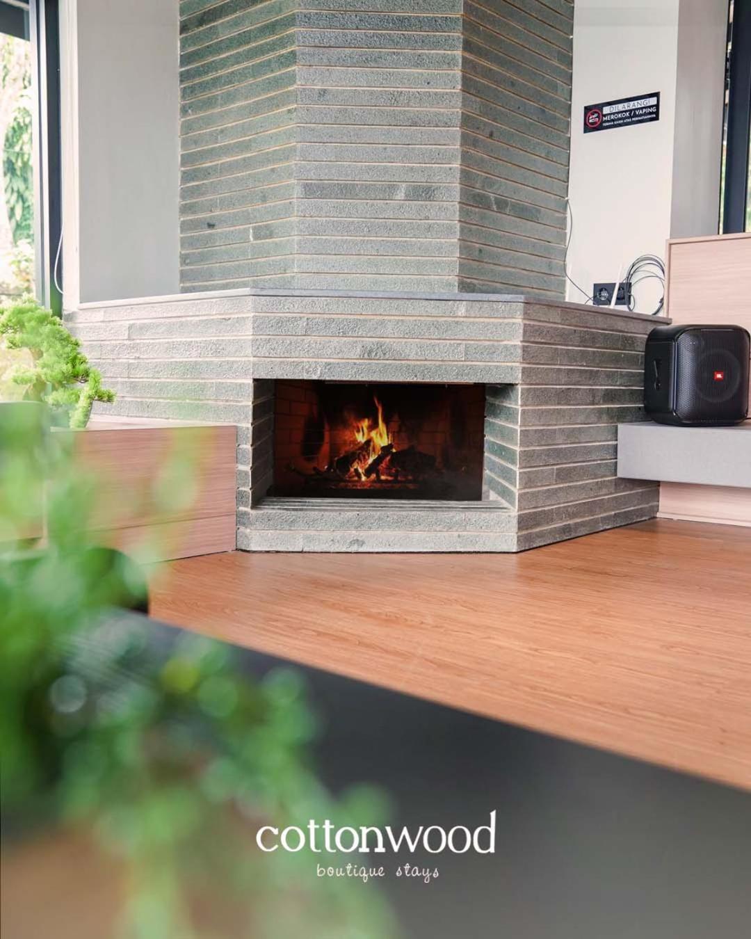 Cottonwood Yaputa Heated-Onsen Netflix Api-Unggun Karaoke Ps4 Villa Sampal Exterior photo